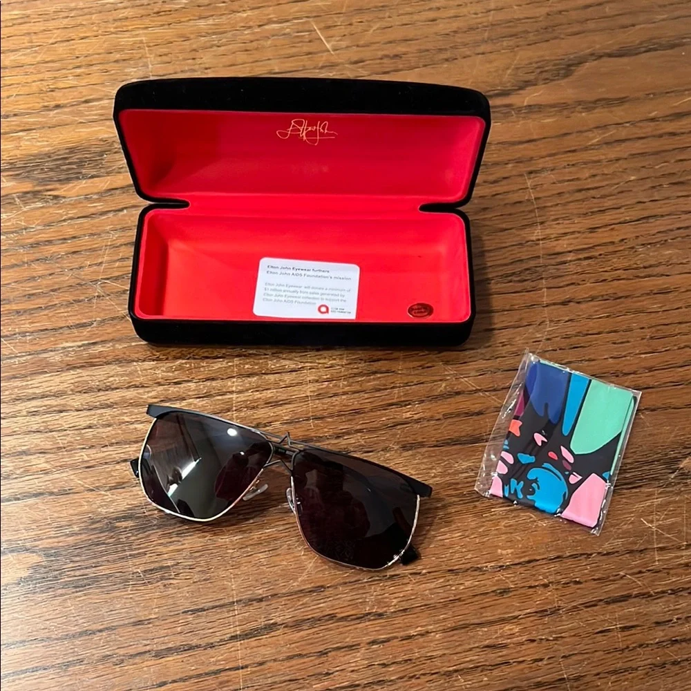 Elton John Stylish Aviator Black Sunglasses Limited Edition With Star On Bridge